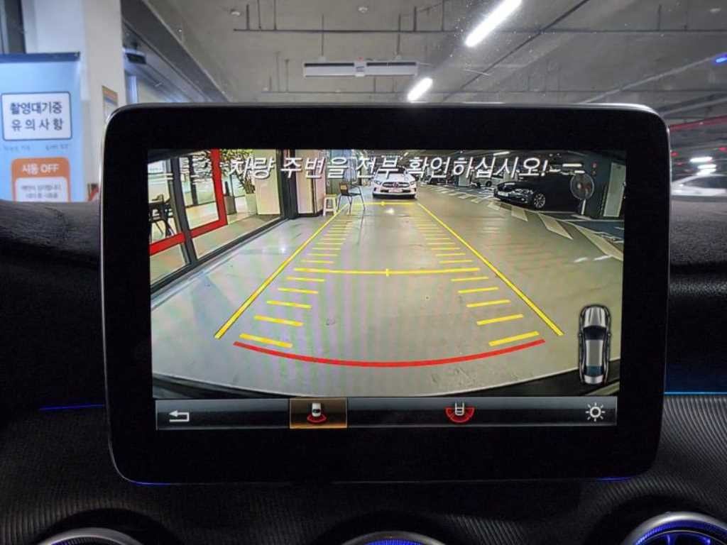 벤츠 CLA 클래스 CLA클래스 CLA 200 CDI 4매틱 이미지 14
