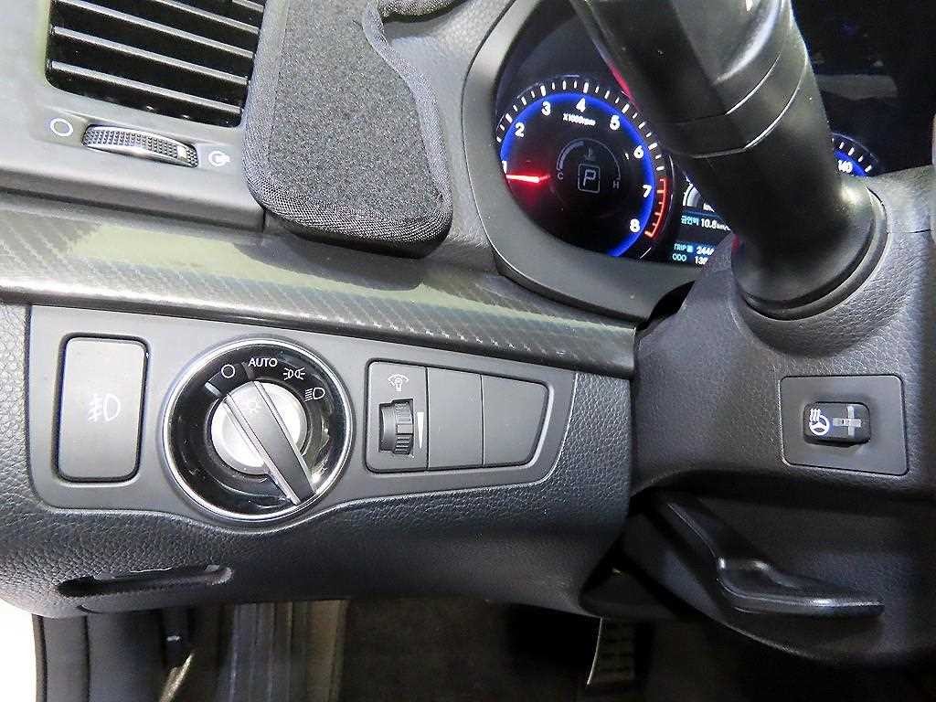 현대 i40 2.0 GDI D 스펙 이미지 14