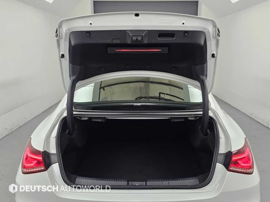 벤츠 CLA 클래스 CLA클래스 C118 AMG CLA 45 S 4MATIC+ 이미지 19