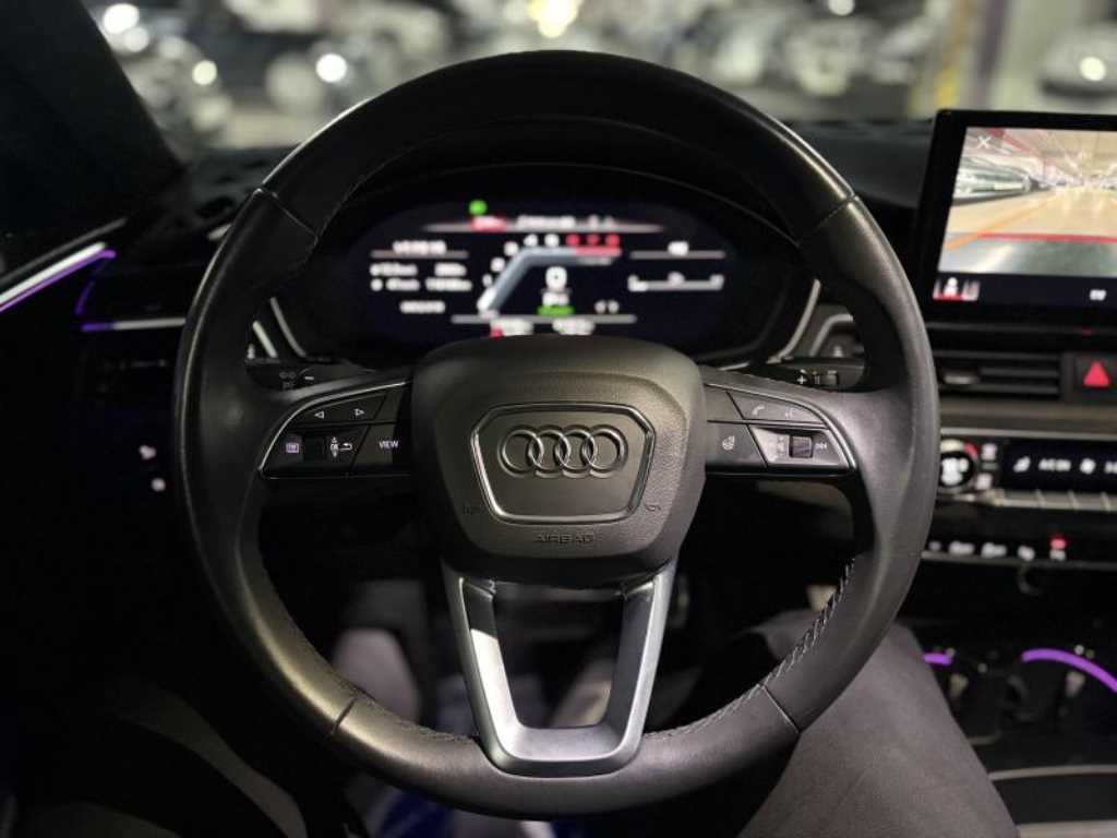 아우디 A5 A5 (F5) 40 TFSI 콰트로 프리미엄 스포트백 이미지 11