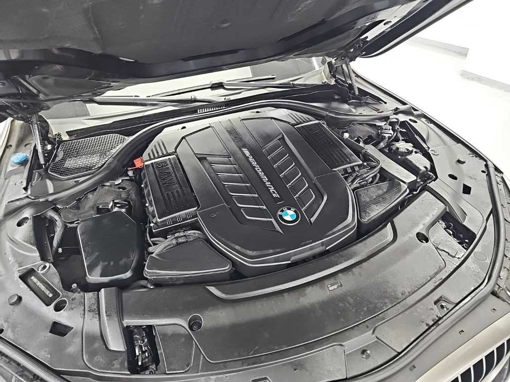 BMW 7시리즈 7시리즈 (G11) M760Li xDrive 이미지 5