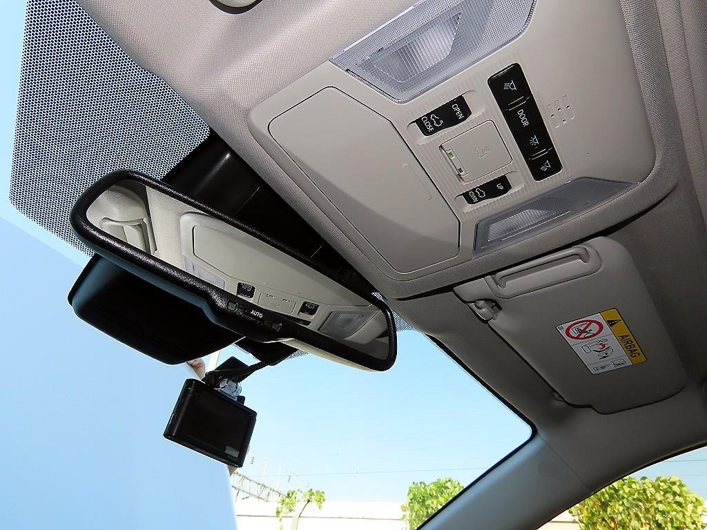 토요타 라브4 RAV4(5세대) 2.5 4WD 하이브리드 LTD 이미지 15