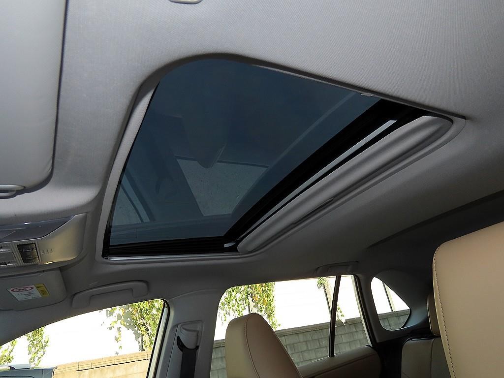 토요타 라브4 RAV4(5세대) 2.5 4WD 하이브리드 LTD 이미지 16