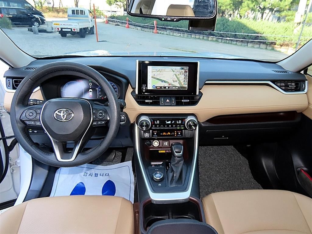 토요타 라브4 RAV4(5세대) 2.5 4WD 하이브리드 LTD 이미지 7