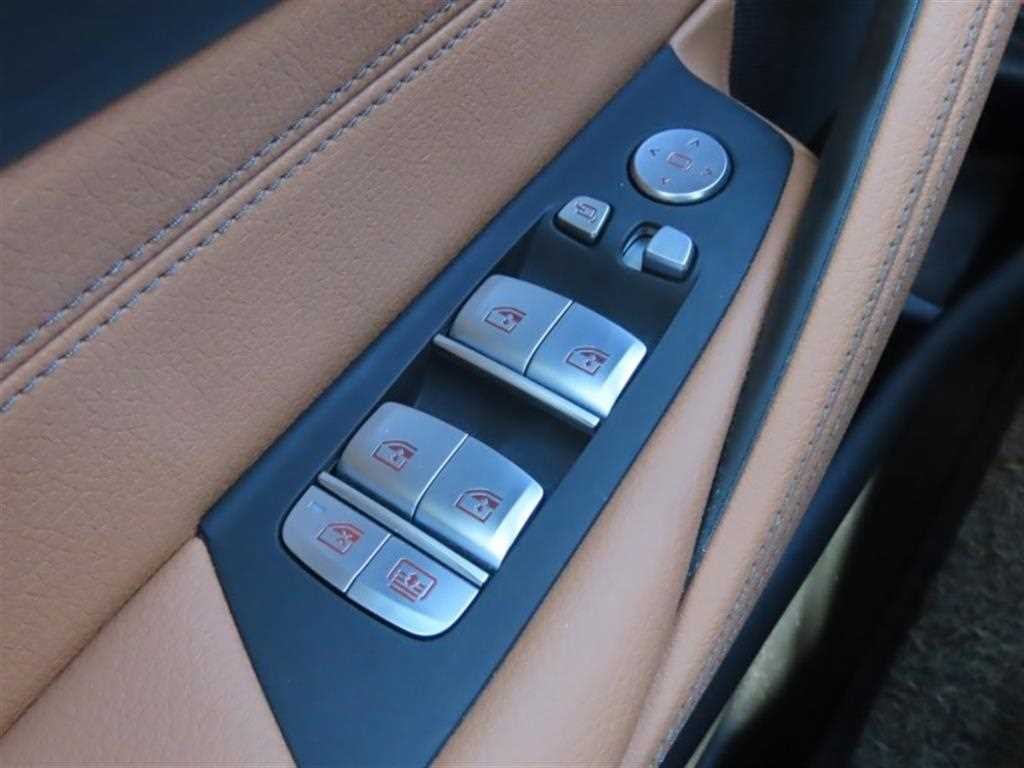 BMW 5시리즈 5시리즈 (G30) 520i M 스포츠 이미지 12