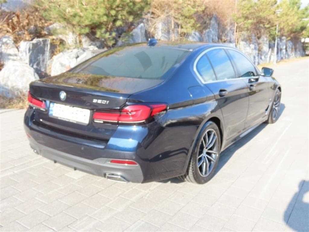 BMW 5시리즈 5시리즈 (G30) 520i M 스포츠 이미지 3