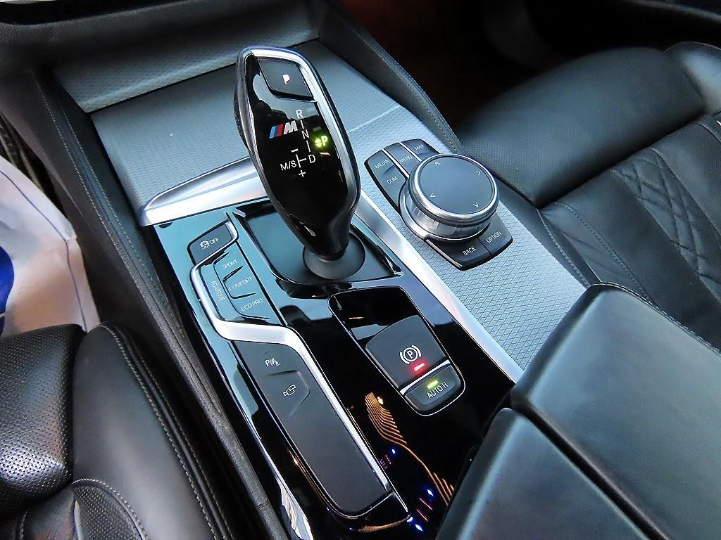BMW 5시리즈 5시리즈 (G30) M550d xDrive 이미지 11