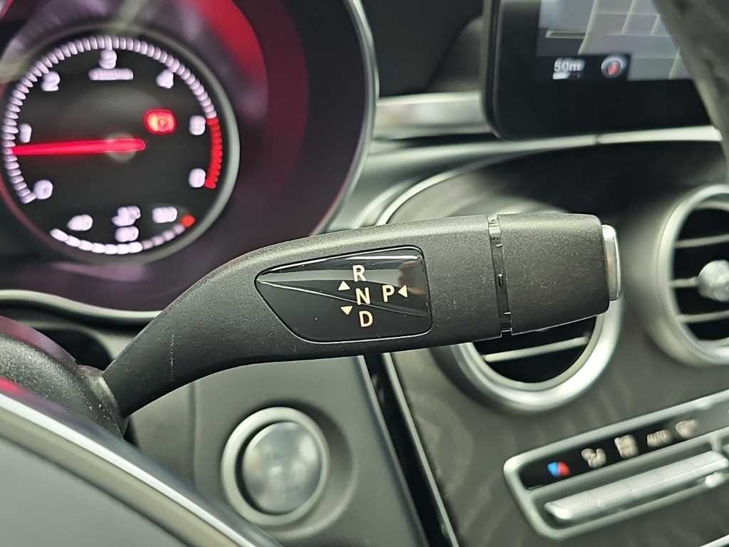 벤츠 C 클래스 C클래스 W205 C250 블루텍 4MATIC 이미지 8