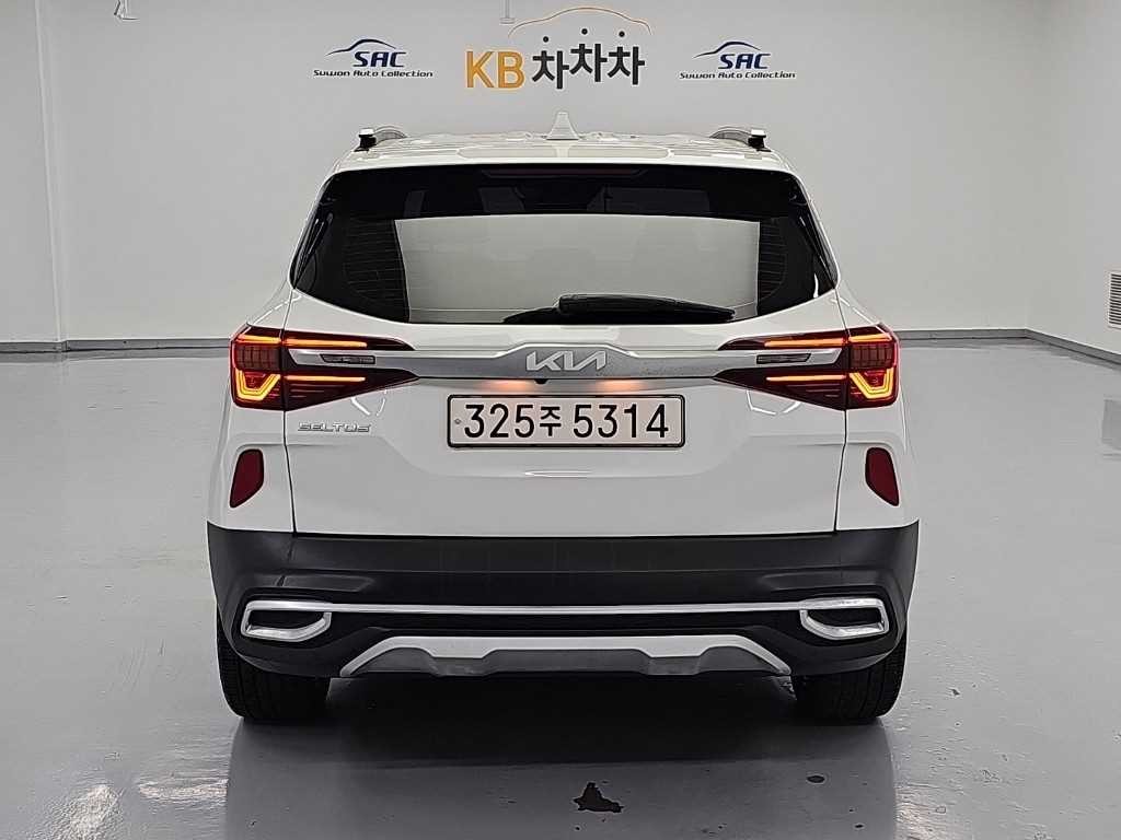 기아 셀토스 가솔린 1.6 터보 2WD 시그니처 이미지 3
