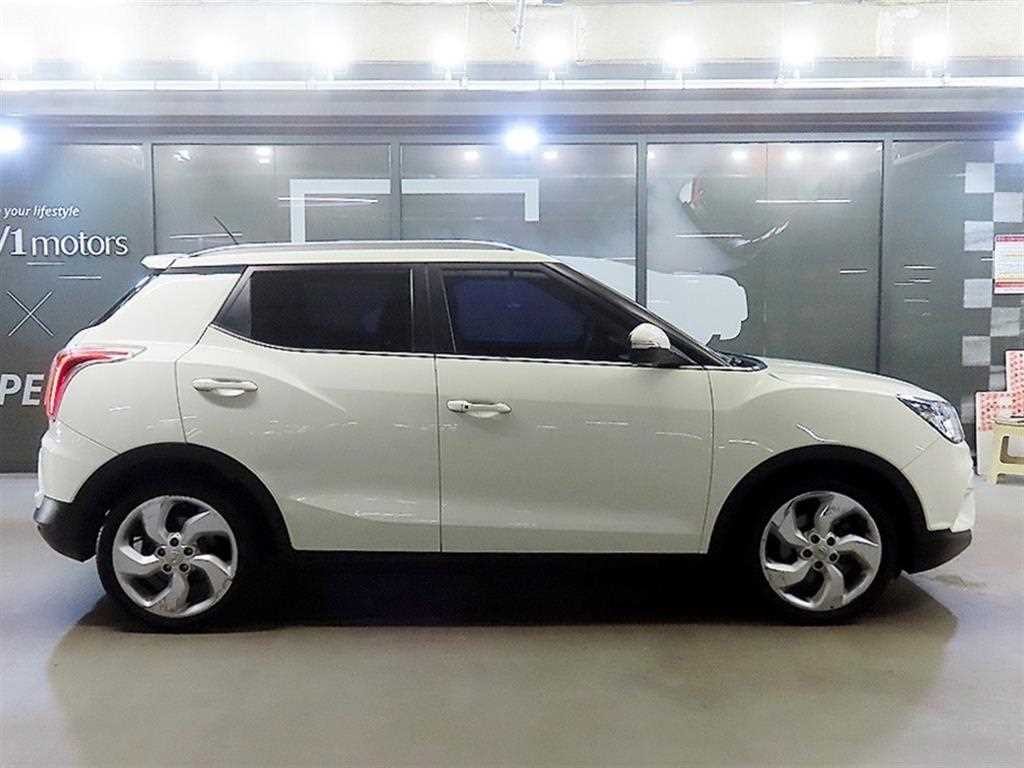 KG모빌리티(쌍용) 티볼리 가솔린 2WD 1.6 LX 이미지 3
