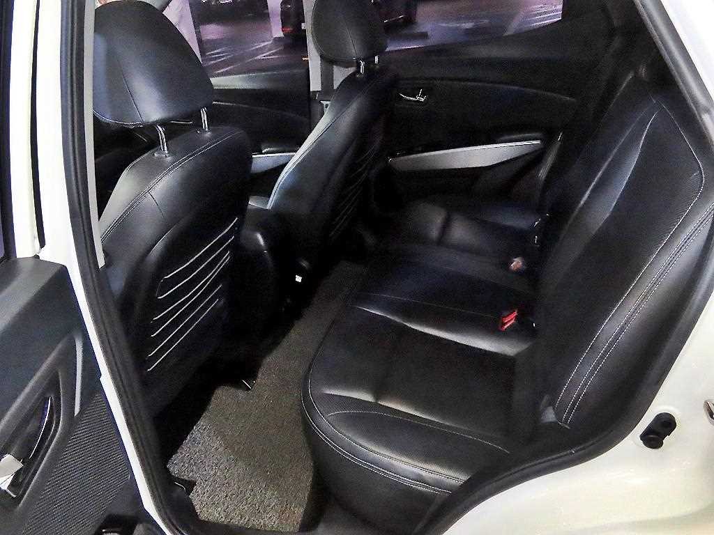 KG모빌리티(쌍용) 티볼리 가솔린 2WD 1.6 LX 이미지 7