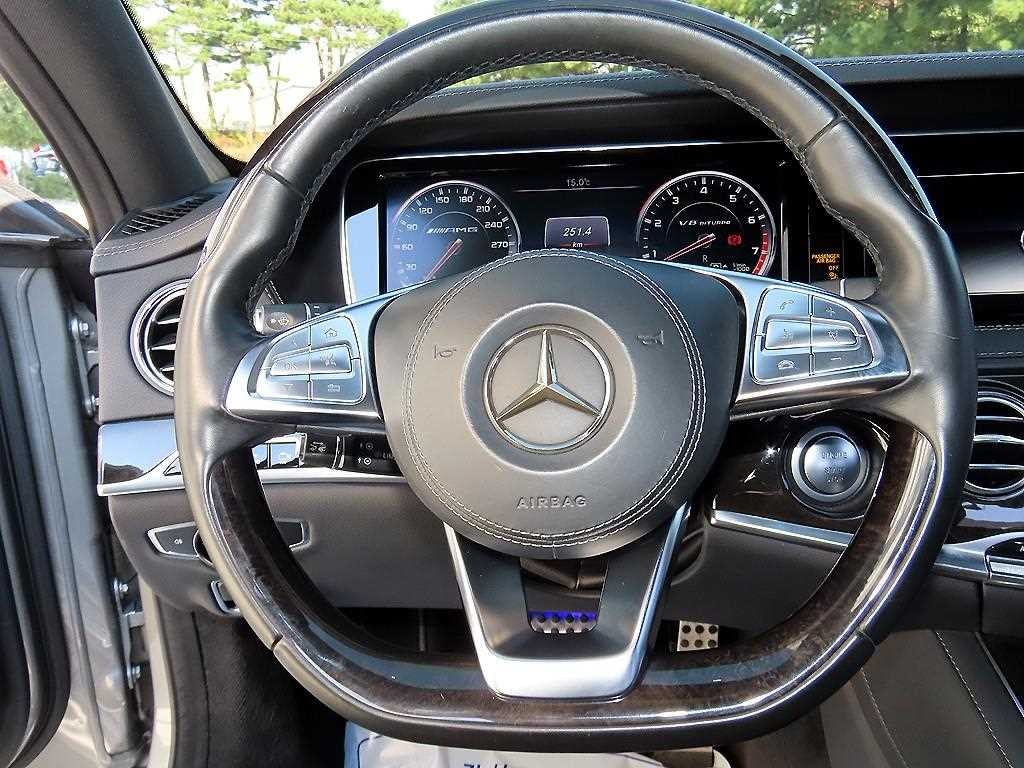 벤츠 S 클래스 S클래스-W222 S 63 AMG 4MATIC 이미지 7