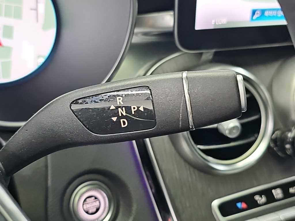 벤츠 GLC 클래스 GLC클래스 X253 GLC 300 4MATIC 쿠페 이미지 8