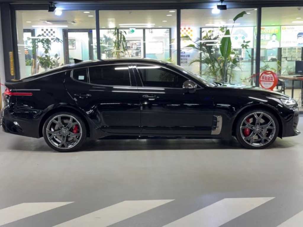 기아 스팅어 가솔린 3.3 터보 AWD GT 이미지 3