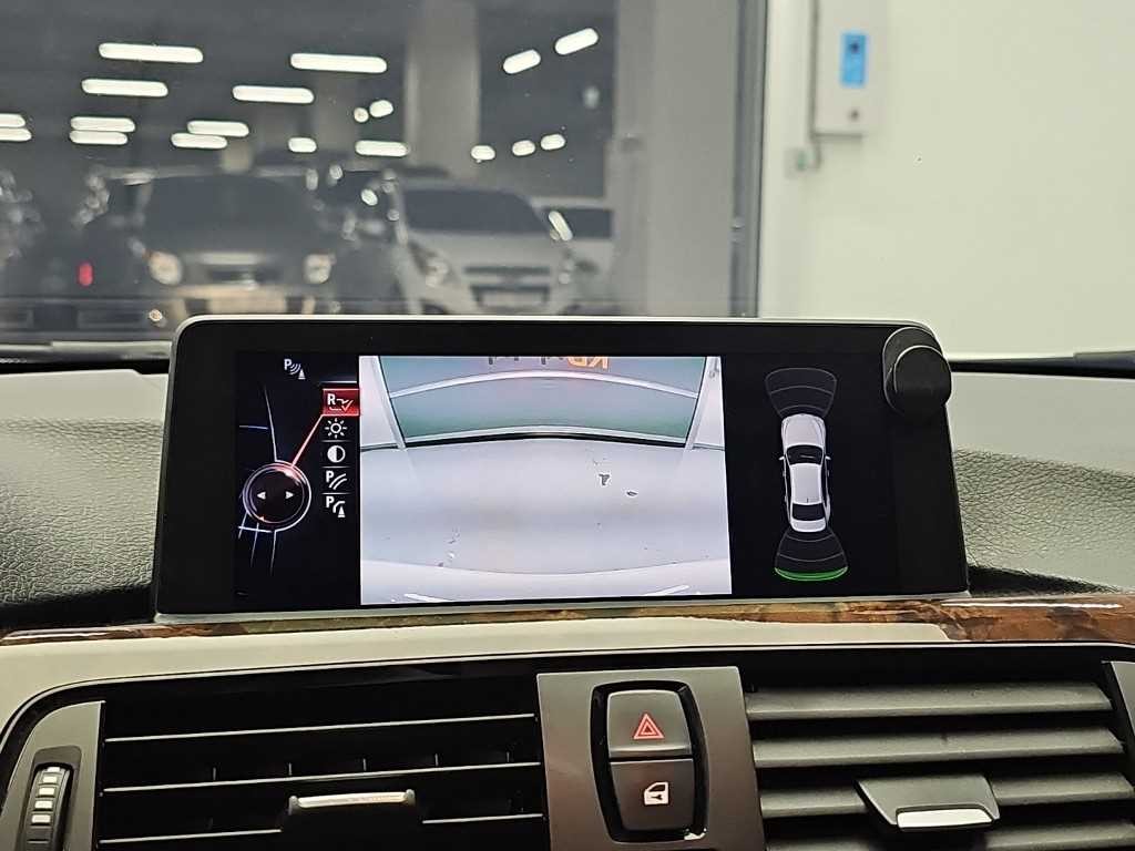 BMW 3시리즈 3시리즈 (F30) 320i 이미지 15