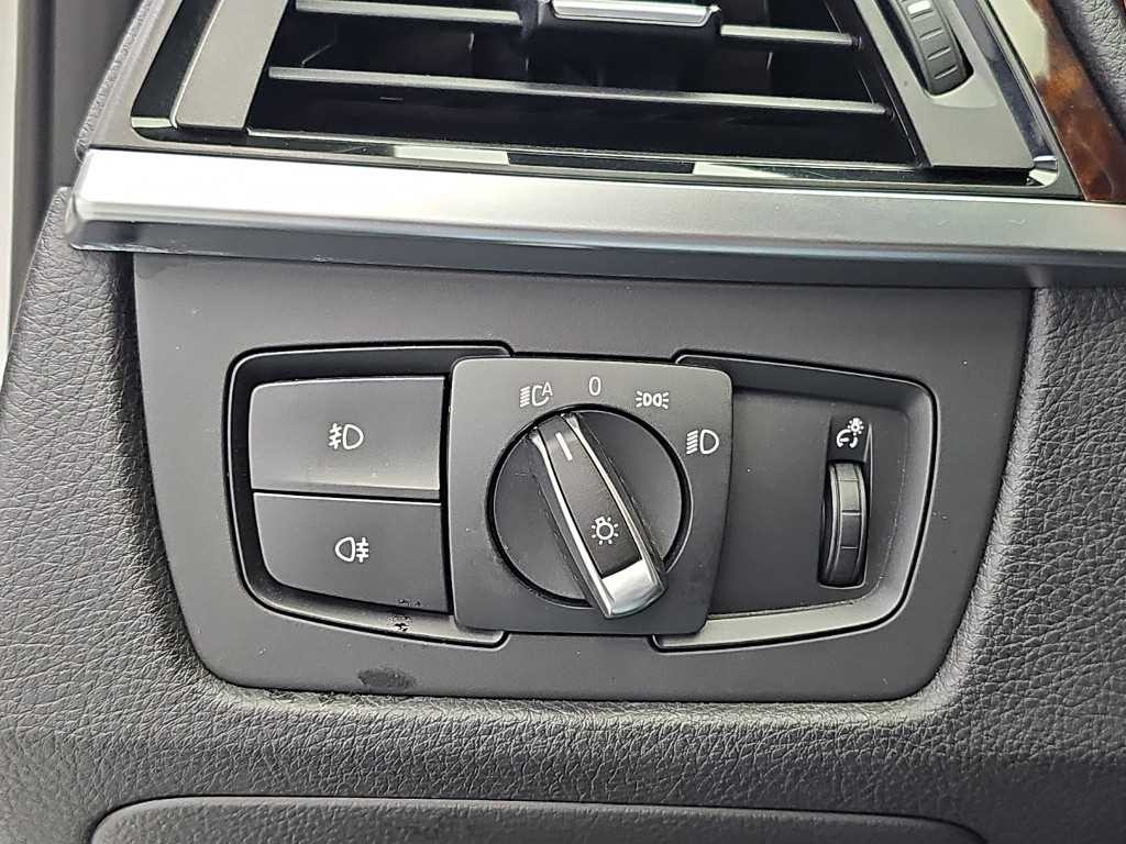 BMW 3시리즈 3시리즈 (F30) 320i 이미지 18