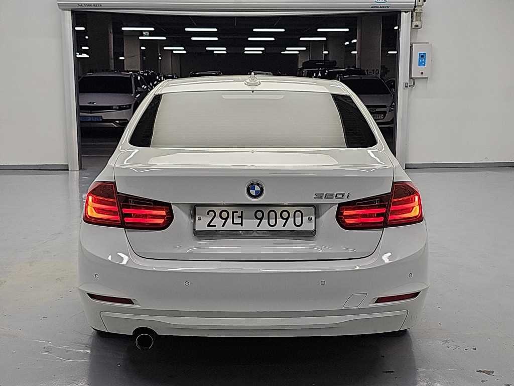 BMW 3시리즈 3시리즈 (F30) 320i 이미지 3