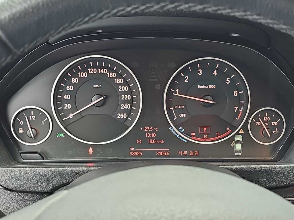 BMW 3시리즈 3시리즈 (F30) 320i 이미지 6
