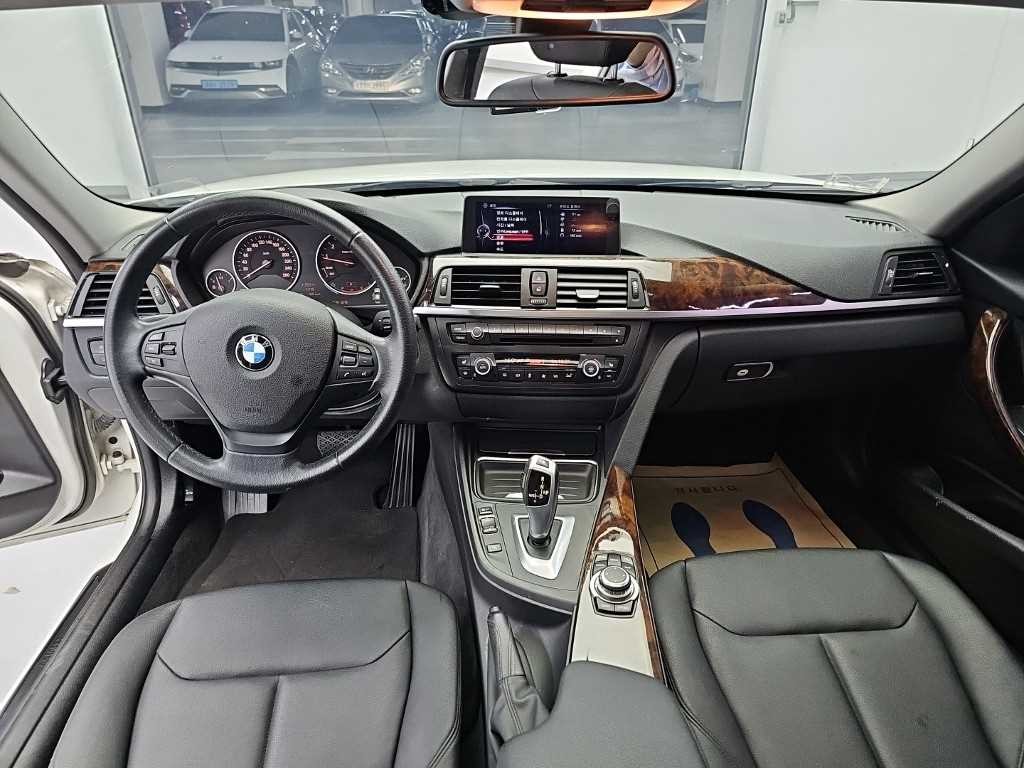 BMW 3시리즈 3시리즈 (F30) 320i 이미지 7