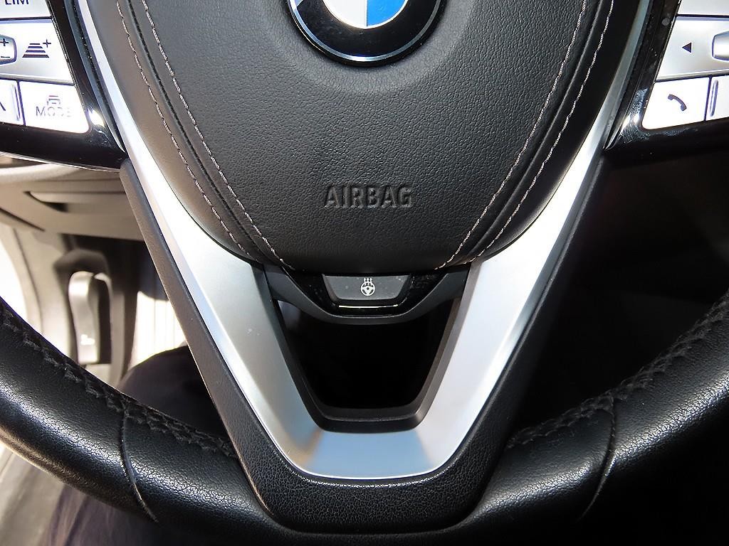BMW 5시리즈 5시리즈 (G30) 520i 럭셔리 이미지 10