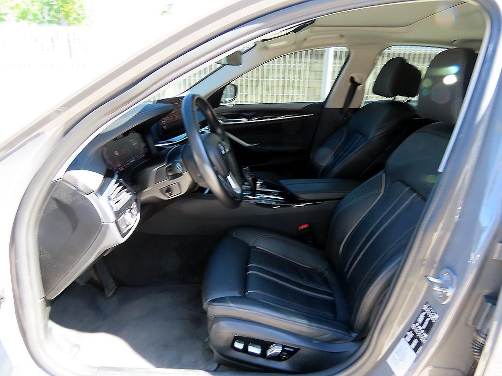 BMW 5시리즈 5시리즈 (G30) 520i 럭셔리 이미지 5