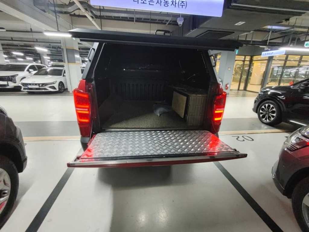 KG모빌리티(쌍용) 렉스턴 렉스턴 스포츠 칸 디젤 2.2 4WD 5링크 다이나믹 에디션 이미지 10
