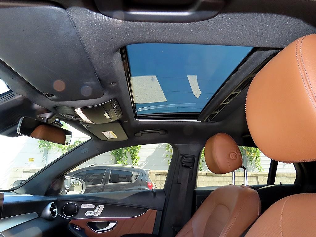 벤츠 GLC 클래스 GLC클래스 X253 GLC 300 4MATIC 쿠페 이미지 15