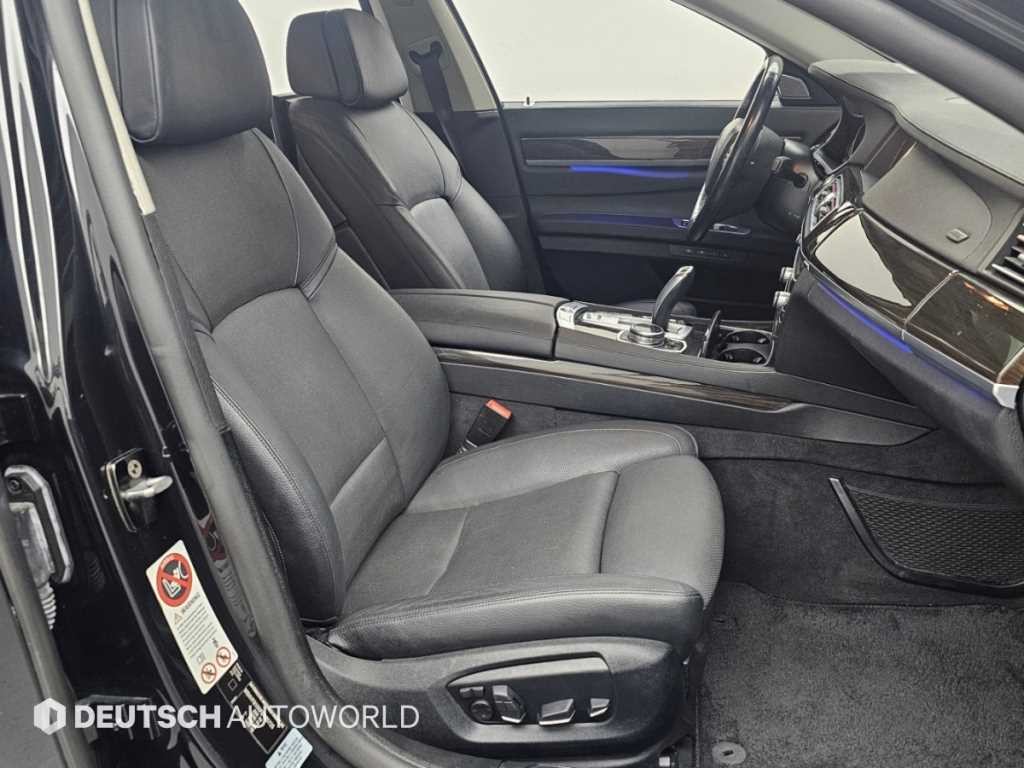 BMW 7시리즈 7시리즈 (F01) 750 Li xDrive 인디비주얼 이미지 10