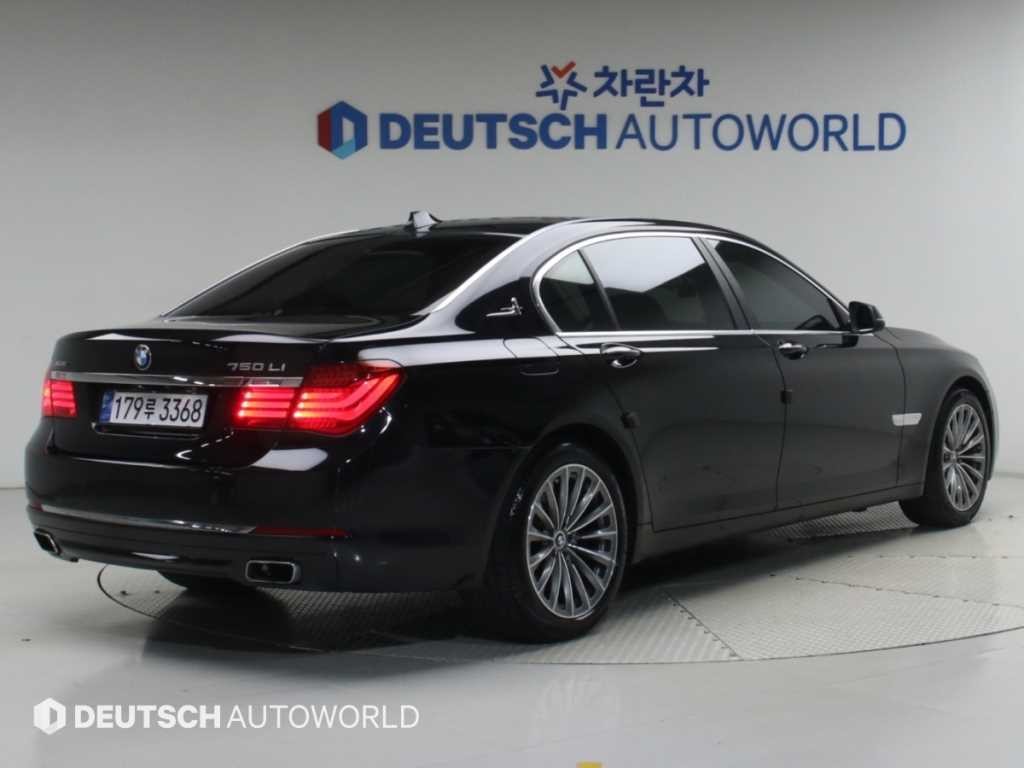 BMW 7시리즈 7시리즈 (F01) 750 Li xDrive 인디비주얼 이미지 2
