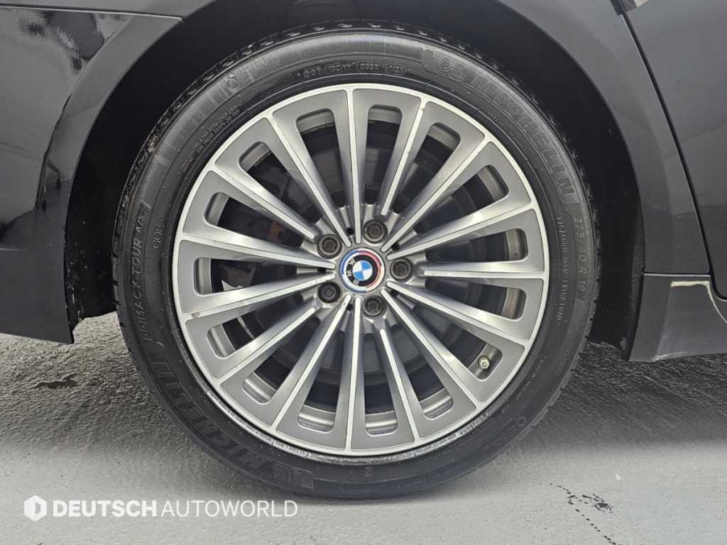 BMW 7시리즈 7시리즈 (F01) 750 Li xDrive 인디비주얼 이미지 5