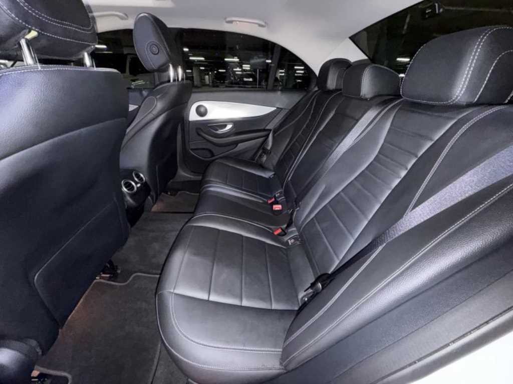 벤츠 E 클래스 E-클래스 W213 E300 아방가르드 이미지 8