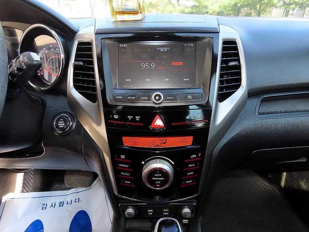 KG모빌리티(쌍용) 티볼리 디젤 2WD 1.6 LX 이미지 12