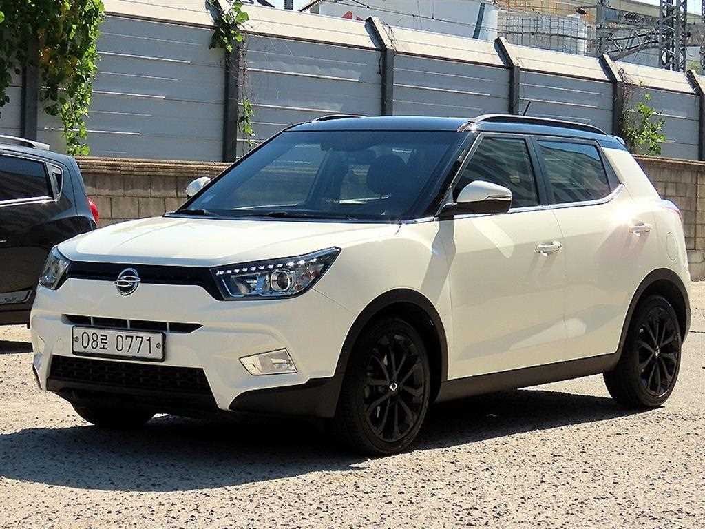 KG모빌리티(쌍용) 티볼리 디젤 2WD 1.6 LX 이미지 2