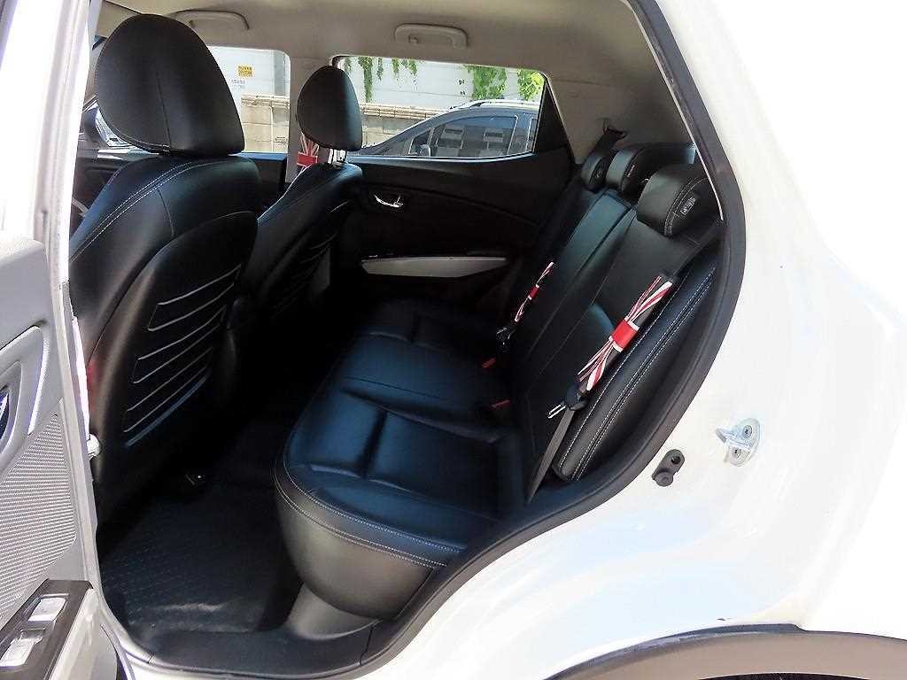 KG모빌리티(쌍용) 티볼리 디젤 2WD 1.6 LX 이미지 6