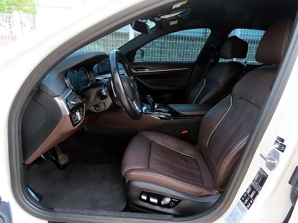 BMW 5시리즈 5시리즈 (G30) 530i xDrive M 스포츠 플러스 이미지 5