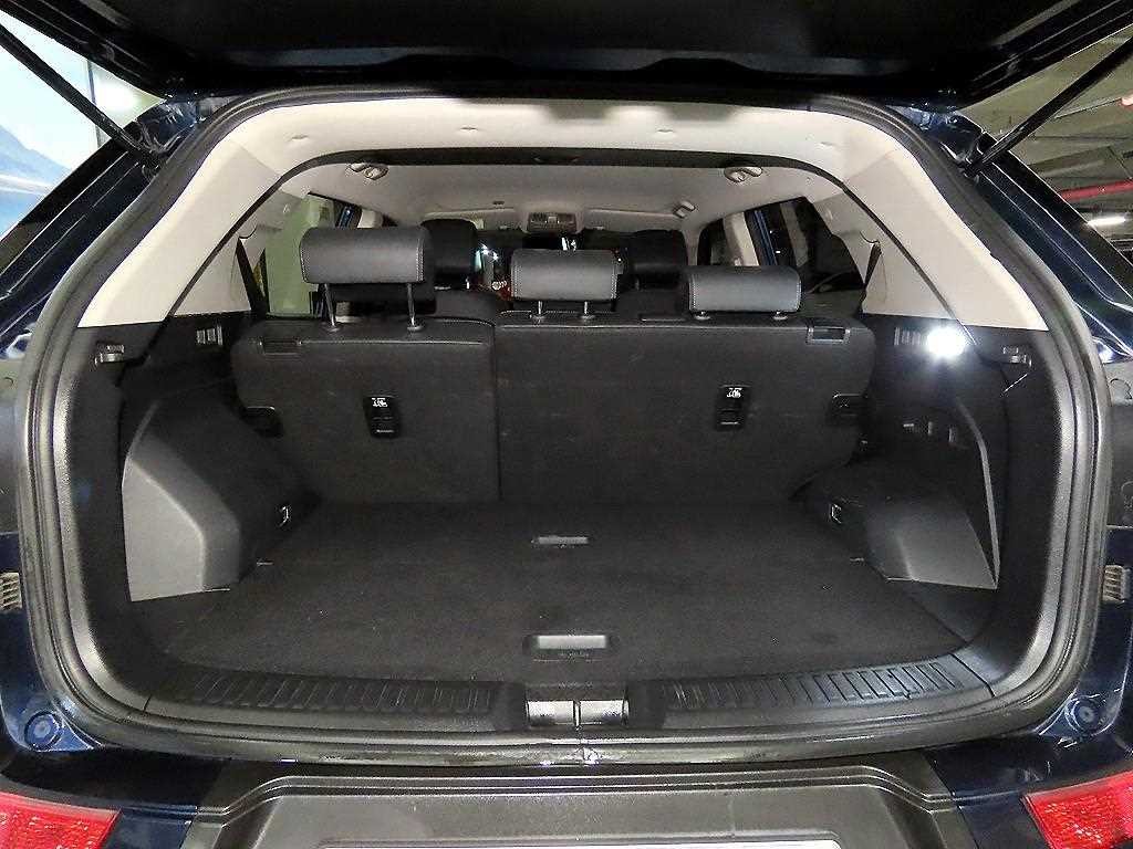 KG모빌리티(쌍용) 코란도 뷰티풀코란도 2WD 디젤 1.6 딜라이트 플러스 이미지 18