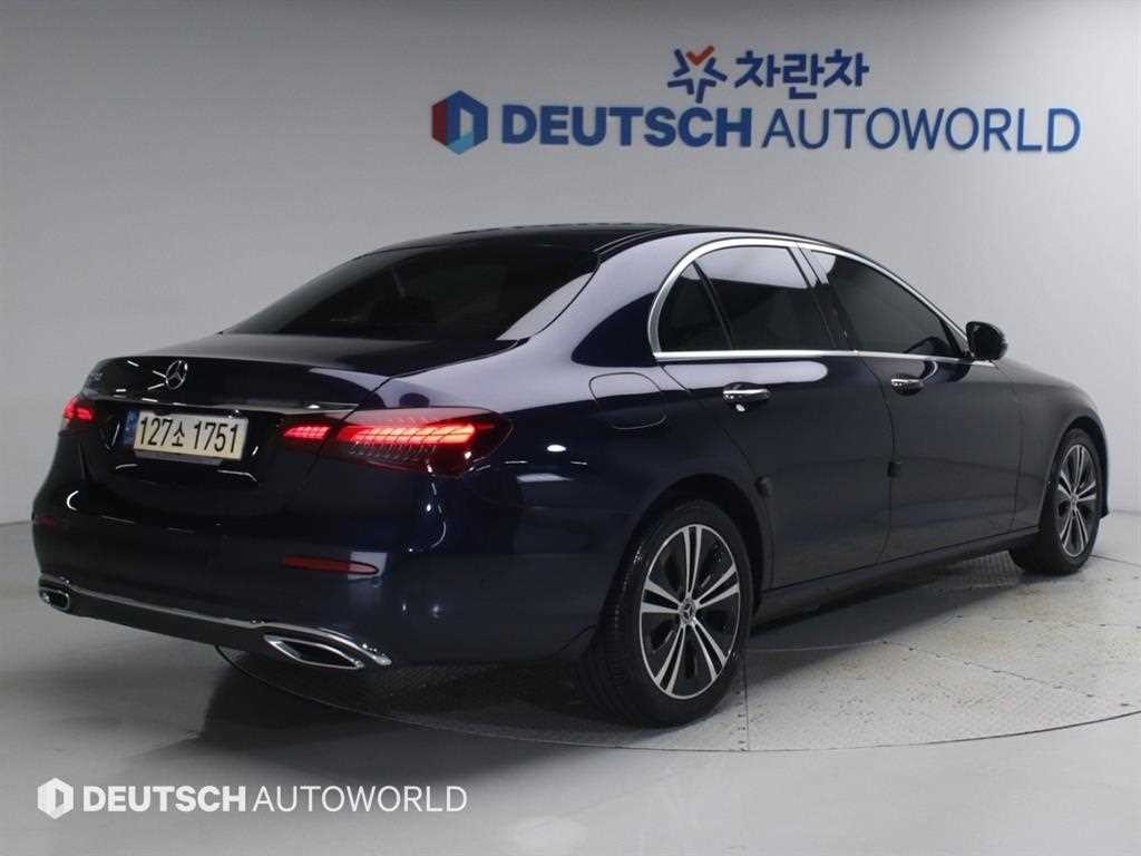 벤츠 E 클래스 E-클래스 W213 E250 아방가르드 이미지 2