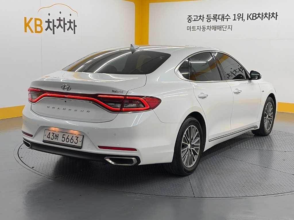 현대 그랜저 그랜저 IG 하이브리드 익스클루시브 이미지 4