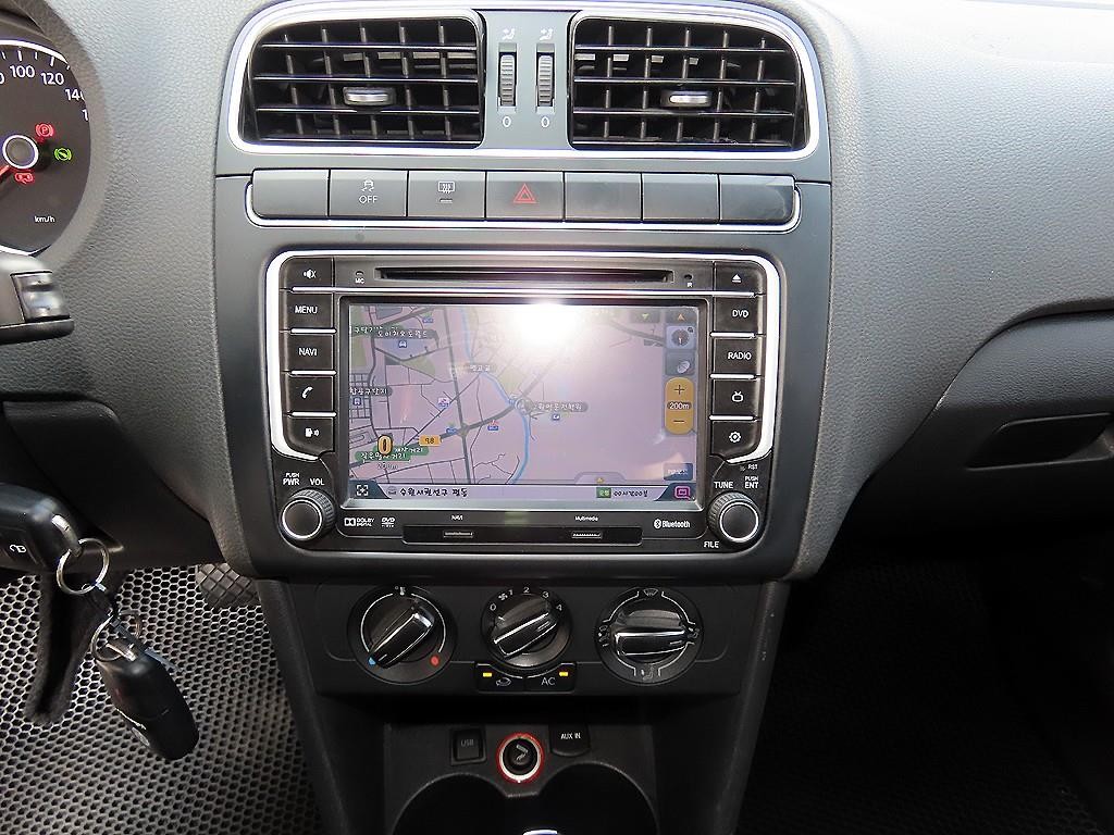 폭스바겐 폴로 1.6 TDI R-LINE 이미지 12