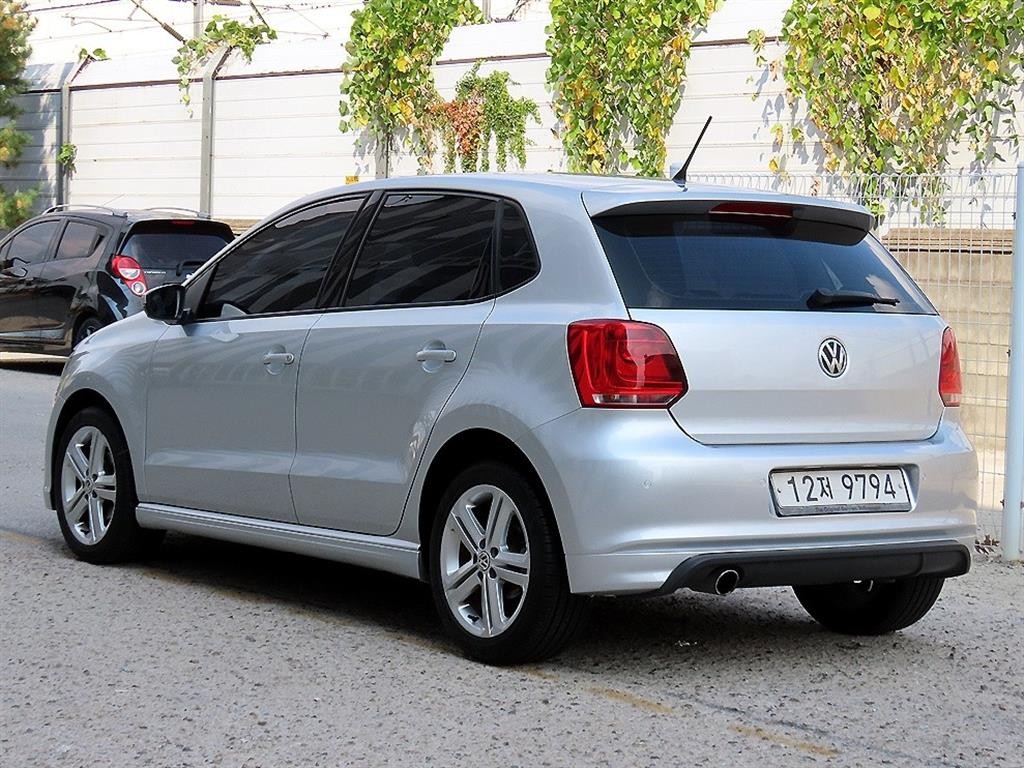 폭스바겐 폴로 1.6 TDI R-LINE 이미지 3