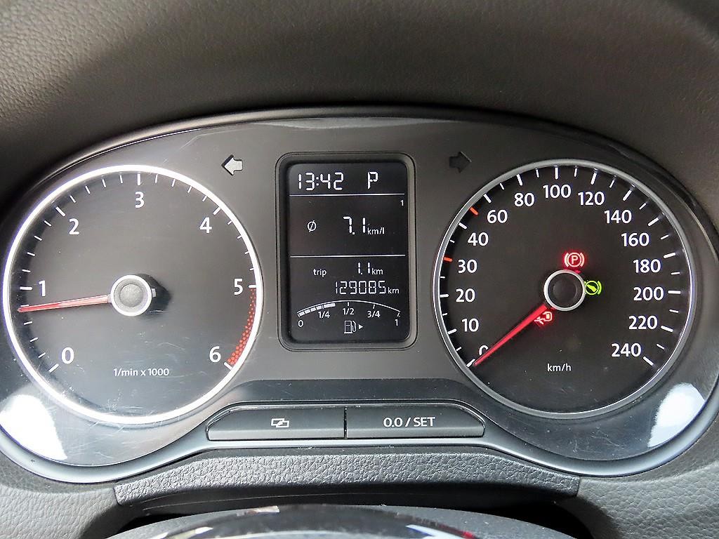 폭스바겐 폴로 1.6 TDI R-LINE 이미지 9