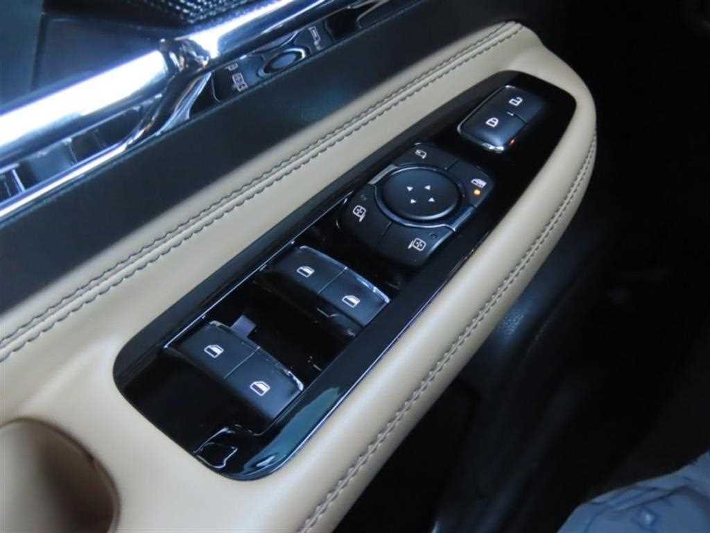 링컨 코세어 2.0 리저브 AWD 이미지 12