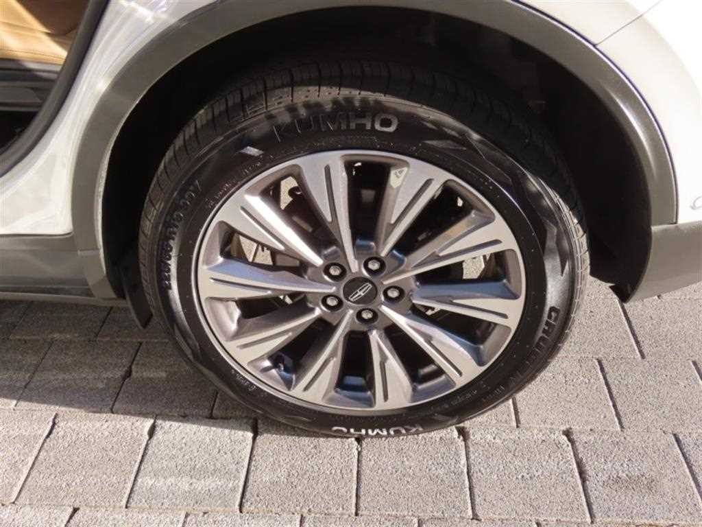링컨 코세어 2.0 리저브 AWD 이미지 17