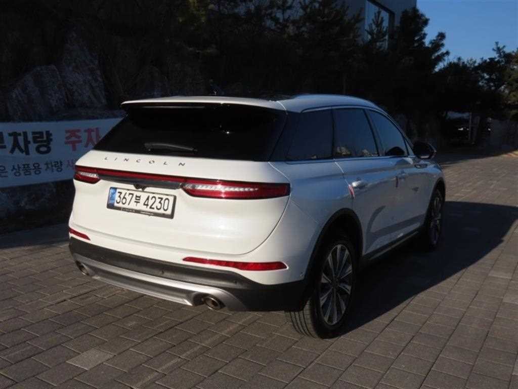 링컨 코세어 2.0 리저브 AWD 이미지 3