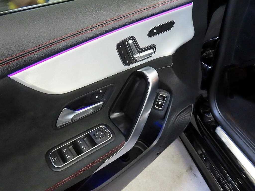 벤츠 CLA 클래스 CLA클래스 C118 CLA 250 4MATIC 이미지 13