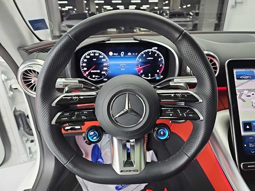 벤츠 AMG GT 55 4MATIC+ 쿠페 이미지 9