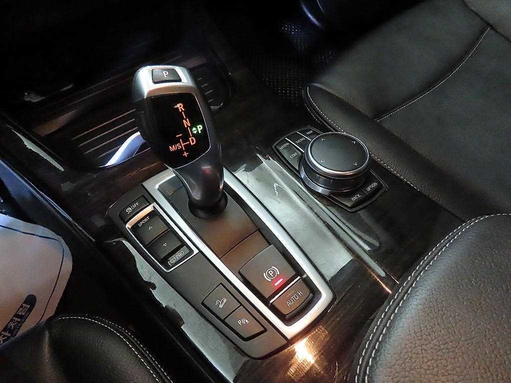 BMW X4 X4 (F26) xDrive 20d 이미지 12