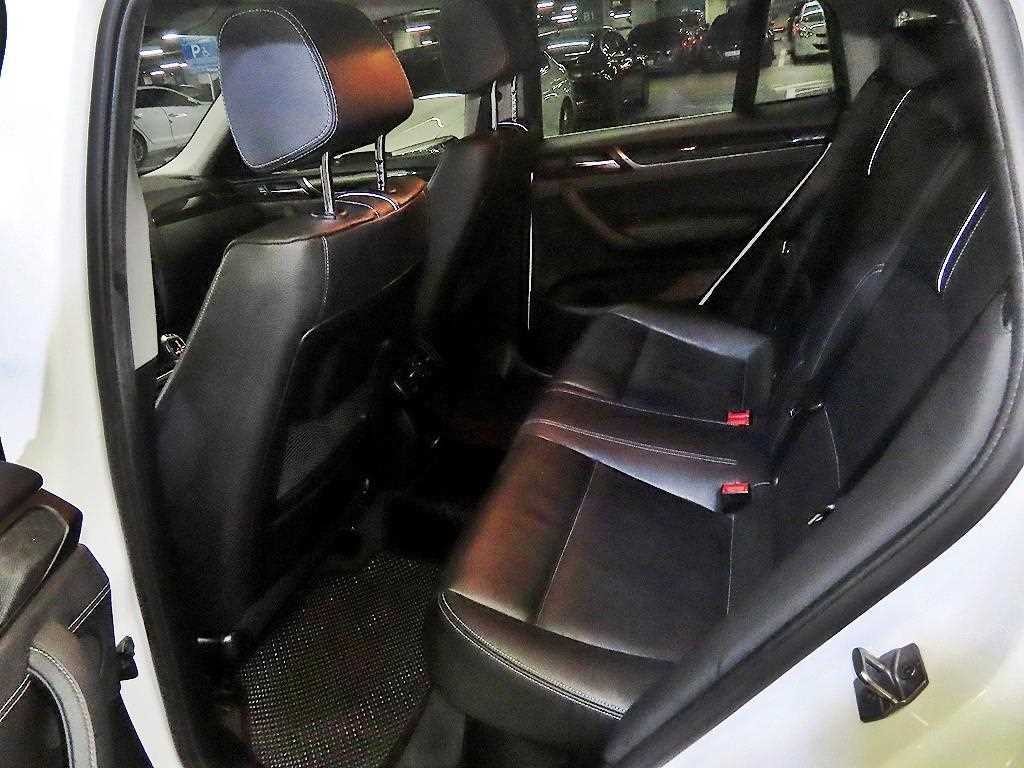 BMW X4 X4 (F26) xDrive 20d 이미지 7
