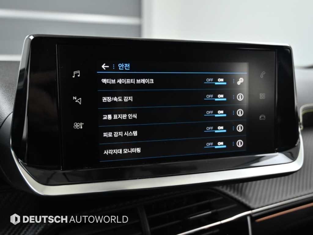 푸조 2008 2008 2세대 1.5 BlueHDi GT Line 이미지 17