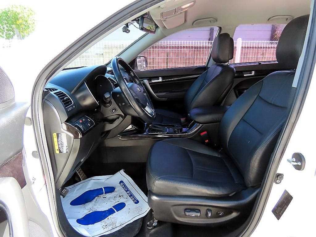 기아 쏘렌토 뉴 쏘렌토 R 4WD 2.0 프레스티지 이미지 5